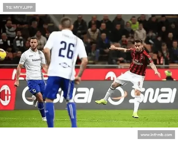 米兰vs佛罗伦萨,普利西奇半场多次错失良机